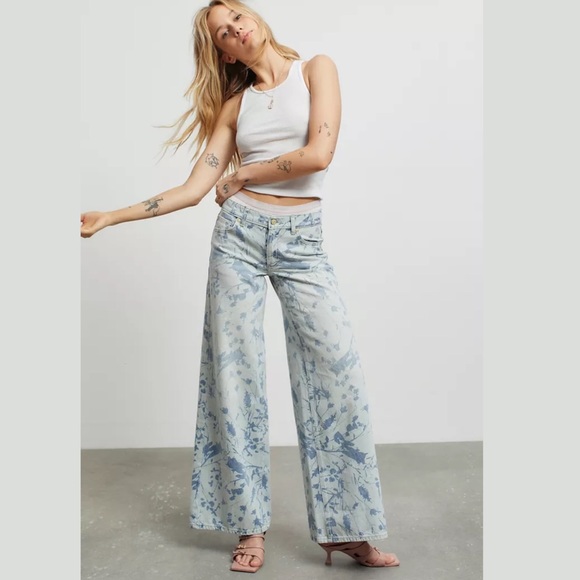BDG Urban Outfitters UO Low & Wide Jean Floral Print - Picture 4 of 11